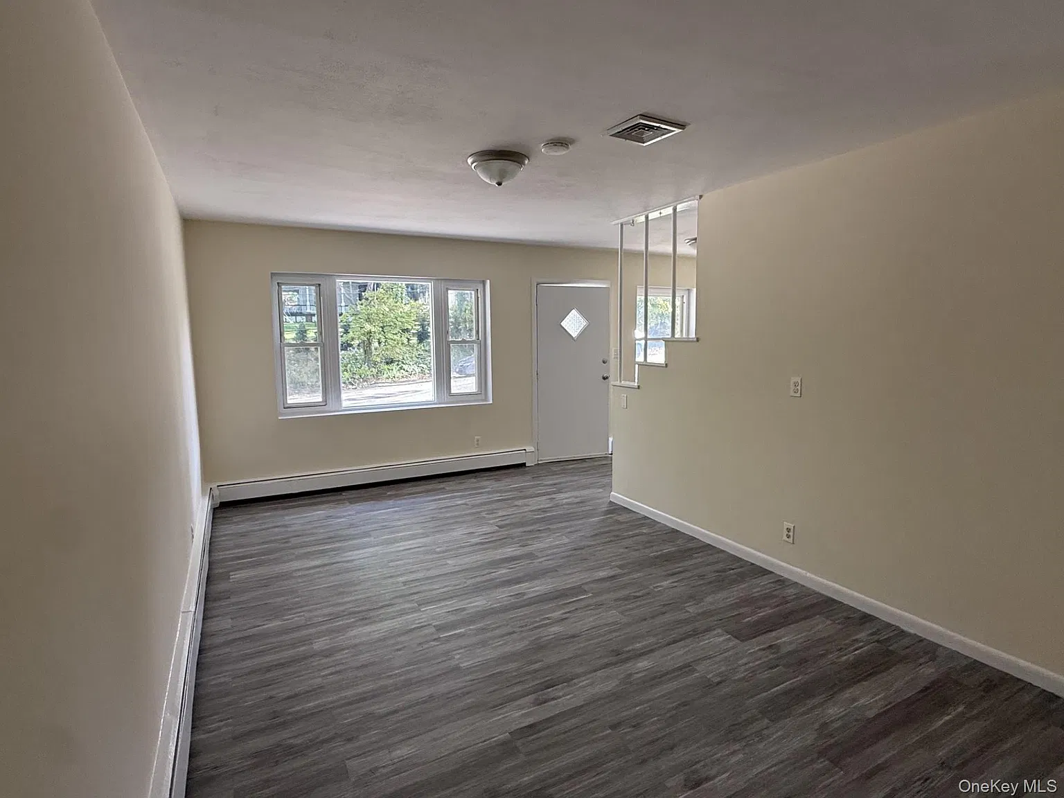 2 bed, 1.0 bath, 800 sqft, $2,950 — Photo 2