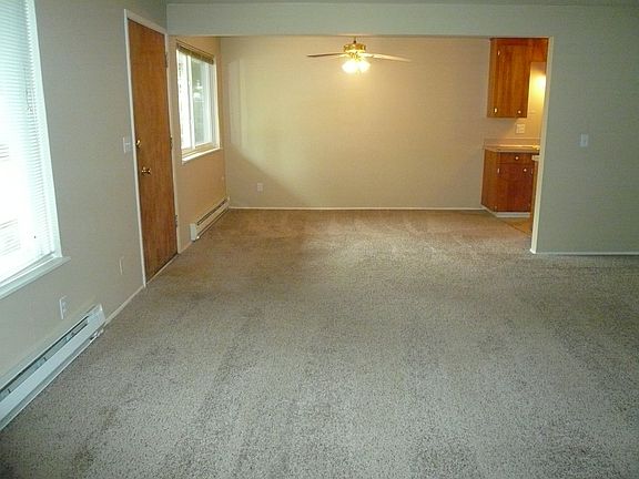 3rd image of 6705 106th Ave NE APT 1