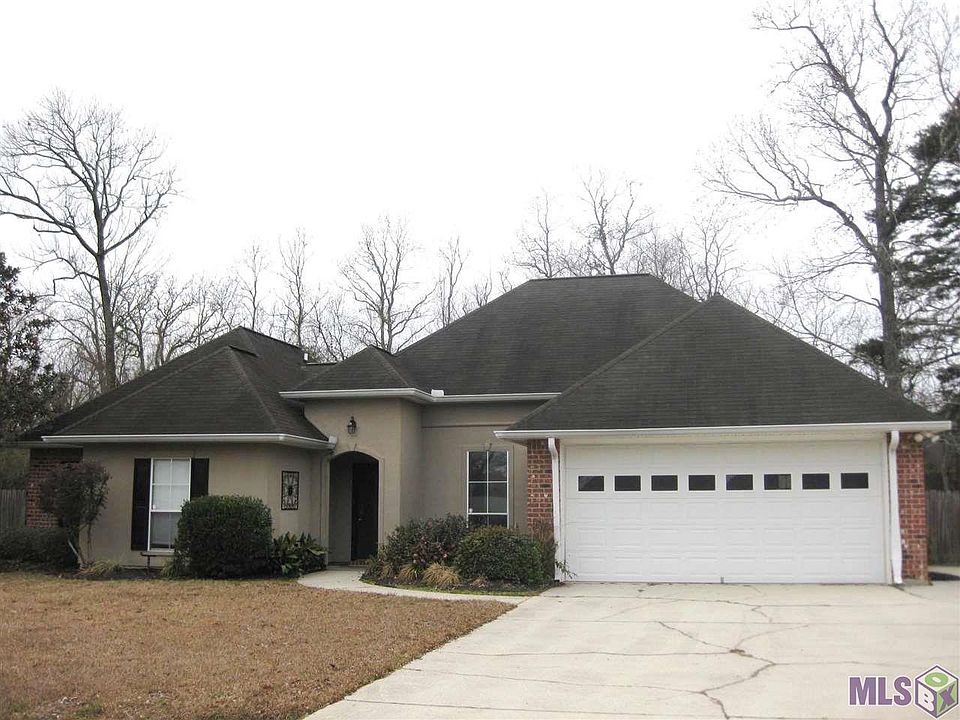 1st image of 14423 Lake Crossing Dr