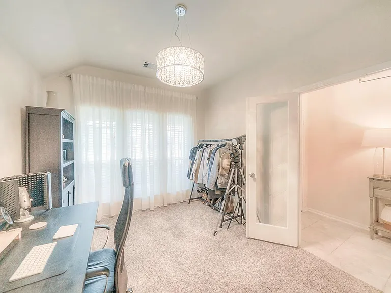2311 Bright Sunrise Trl — Photo 18