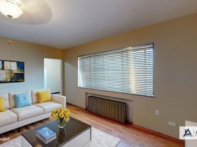 Poplar Apartments, 15