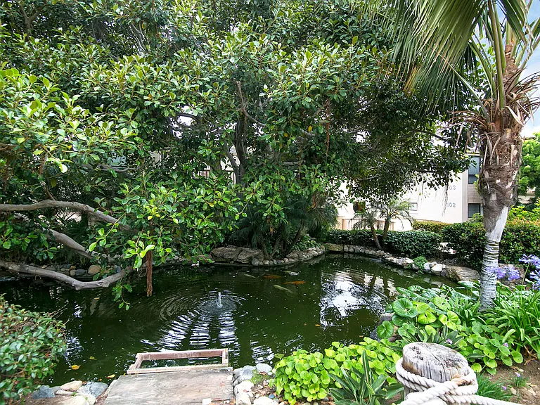 573 S Sierra Ave #6 — Photo 45