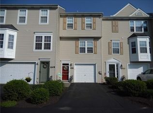 1011 Royal Dr, Canonsburg, PA