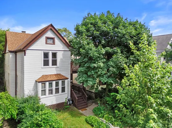 3272 North Bartlett AVENUE #A, Milwaukee, WI 53211