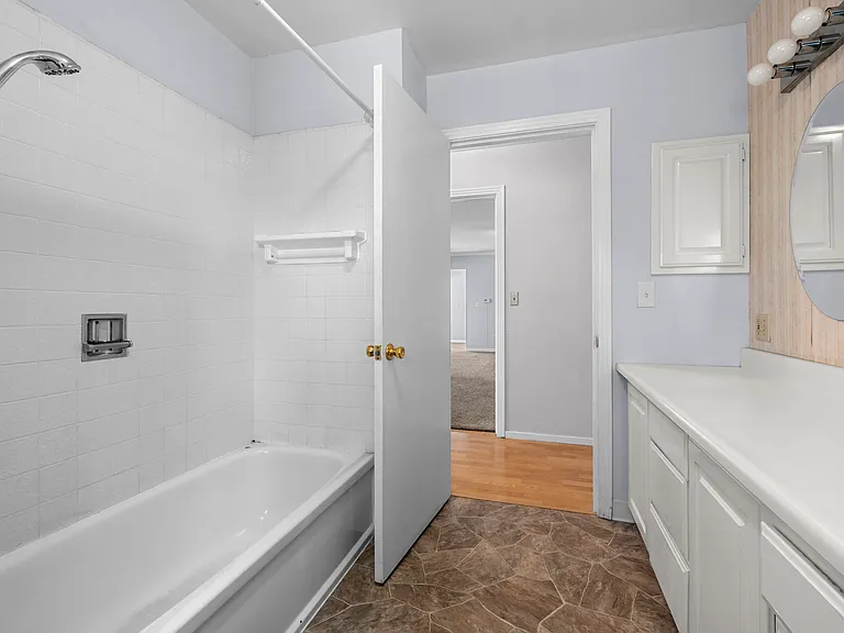 2835 Easy St — Photo 30