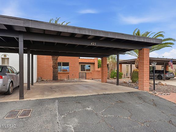 3rd image of 425 N Calle Del Diablo