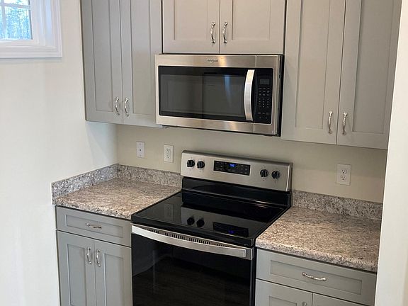 Gray Cabinets w/ Stainless Steel Appliances
