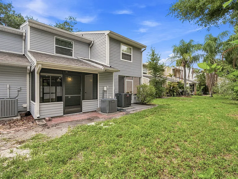 8511 J R Manor Dr — Photo 48