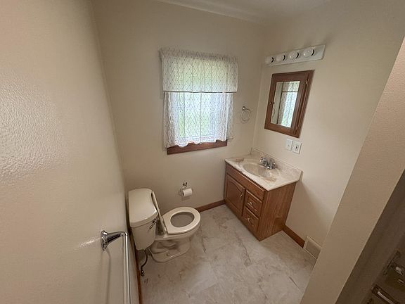 3rd image of 6026 Teal Ln