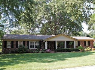 418 Algonquin Dr, Ballwin, MO 63011