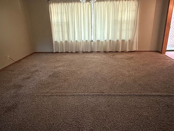 5th image of 1331 Yates Dr