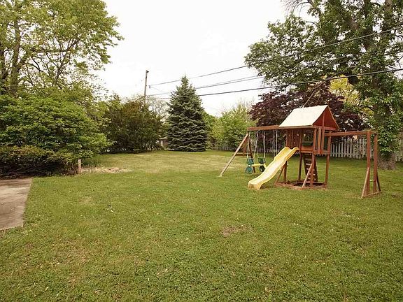 4th image of 5626 N Montello Dr