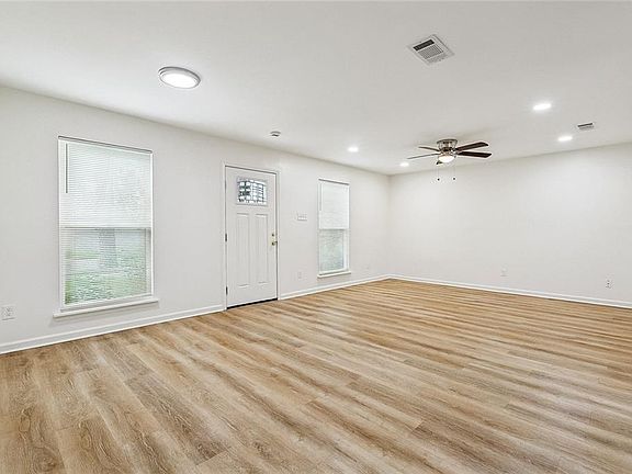 5th image of 3600 N Homestead Dr