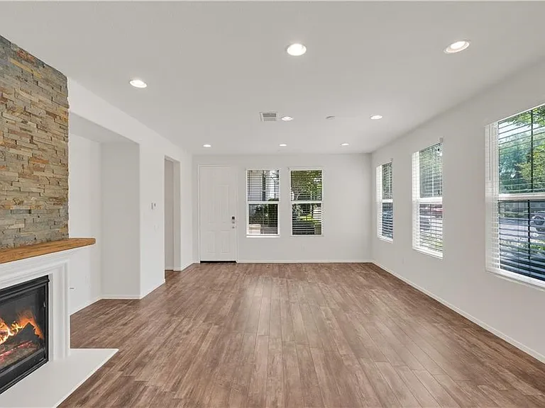 15723 Parkhouse Dr #91 — Photo 2