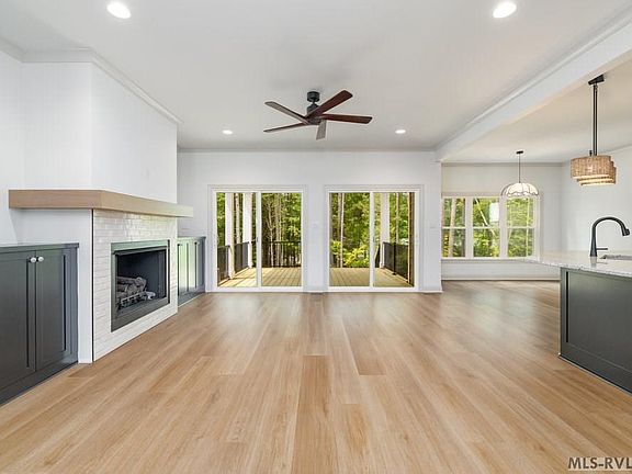 5th image of 3506 Birdsong Rd