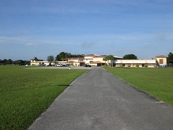 3rd image of 16 Avocado Dr N