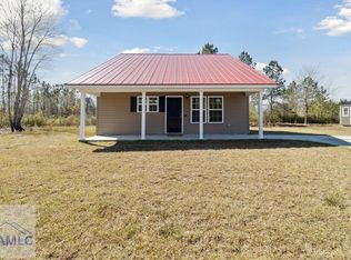 22 Cardinal Ln, Jesup, GA 31545