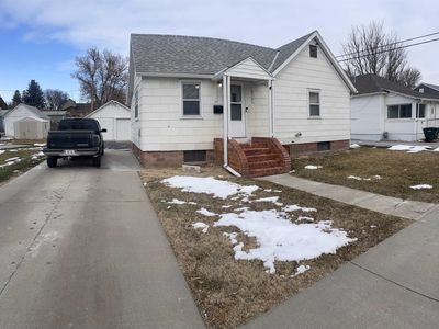 614 18th St, Gothenburg, NE, 69138
