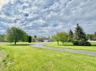 14111 Lime Lake Rd, Hudson, MI 49247