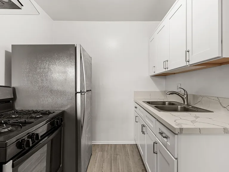 12602 Kensington Lane — Photo 9