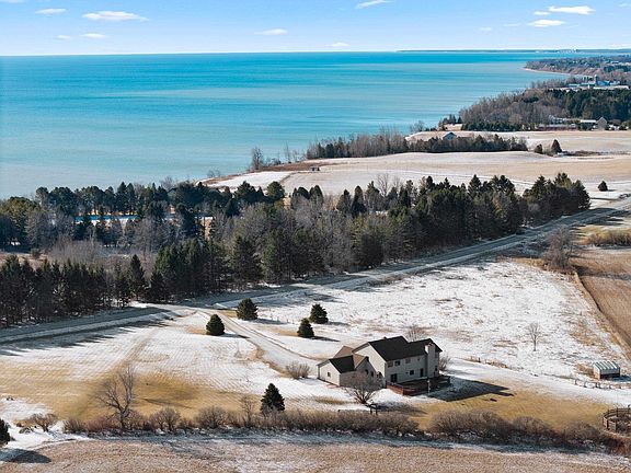 3rd image of N2729 Lakeshore Rd