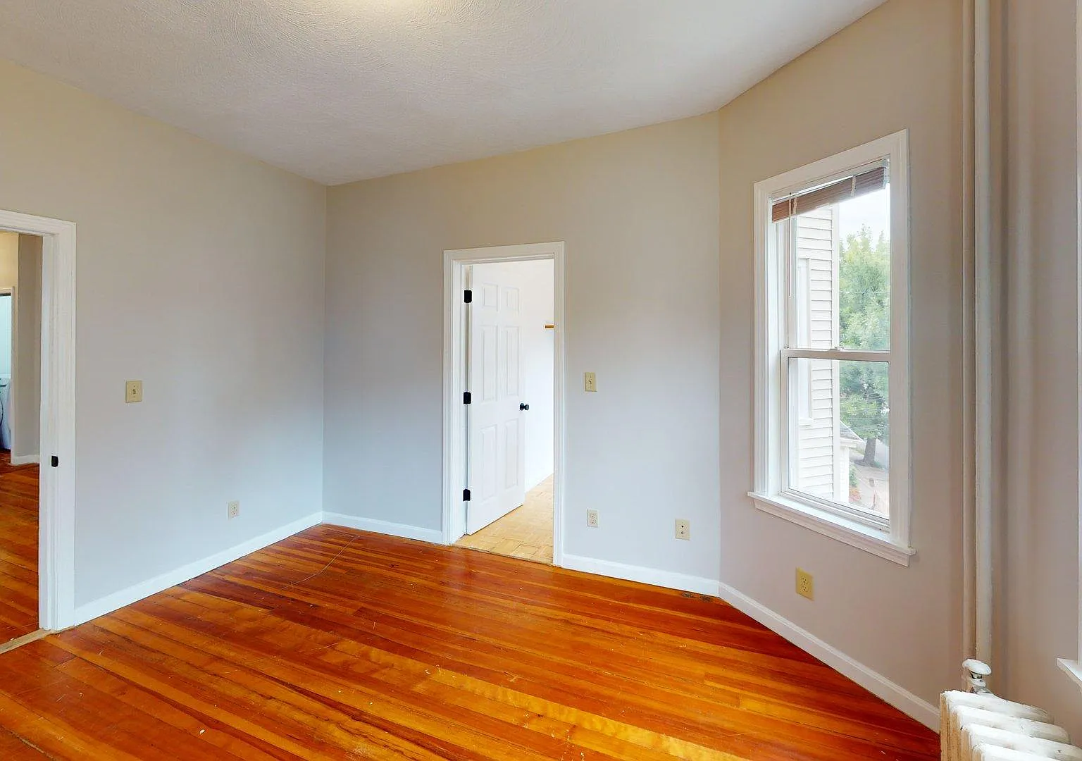 52 Sumner St — Photo 4