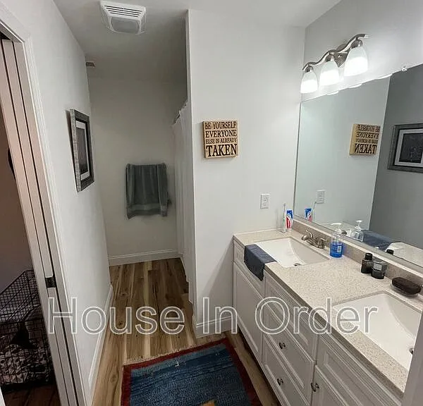 542 Quinn Hill Ln — Photo 9