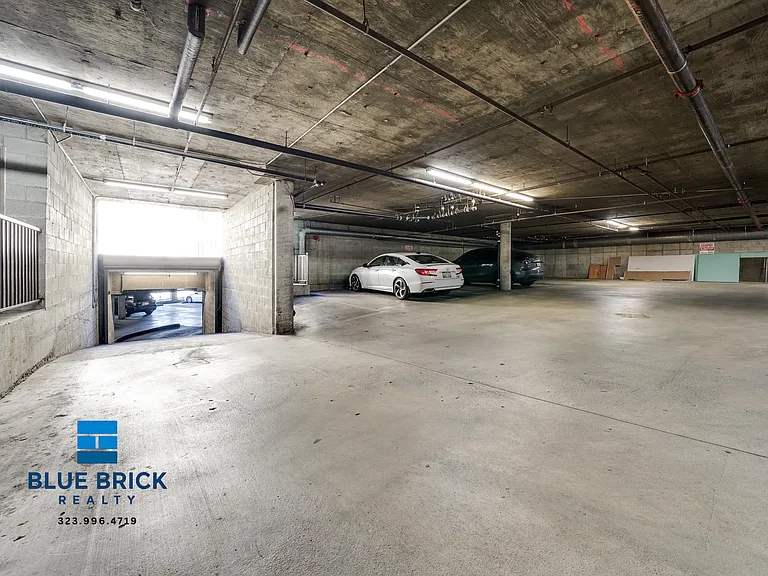 2850 Riverside Dr #3-207 — Photo 16