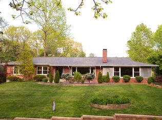 586 Dielman Rd, Saint Louis, MO 63132