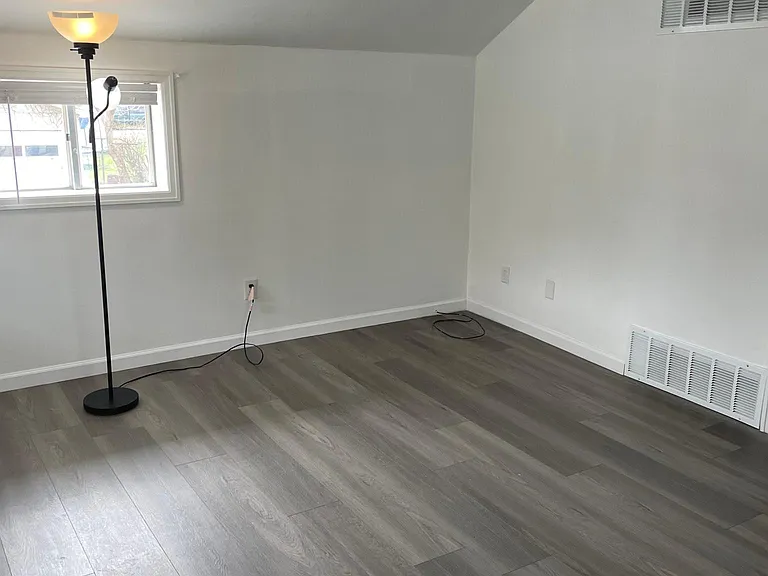10 Willow St #C — Photo 5