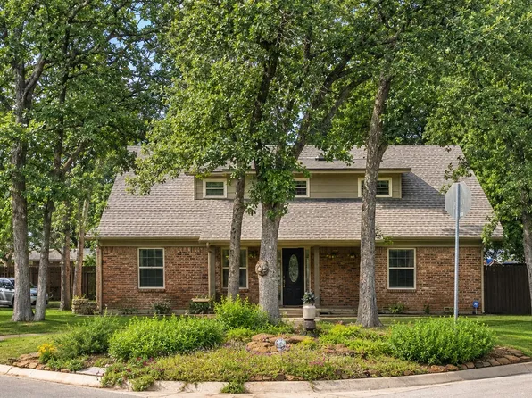 400 Pennsylvania Dr, Denton, TX 76205