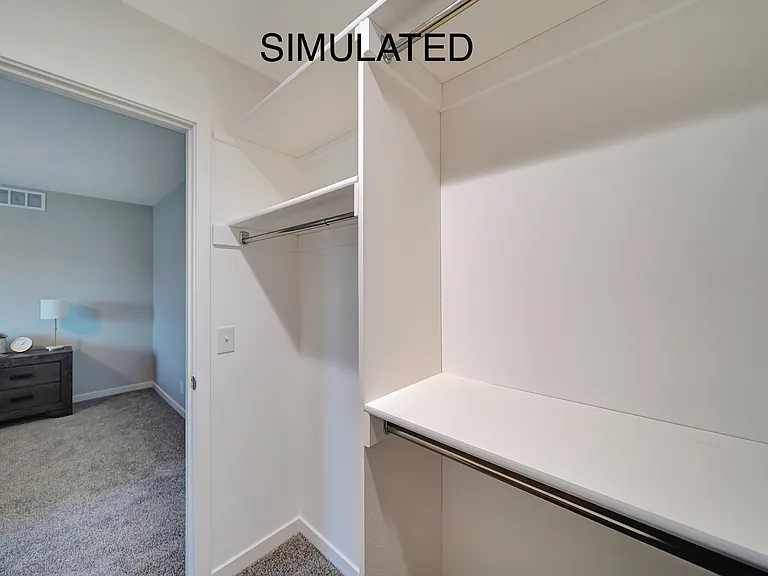 2521 W B St — Photo 35