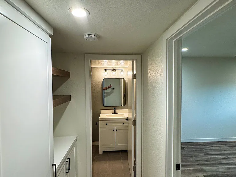 2604 Latham Dr — Photo 17