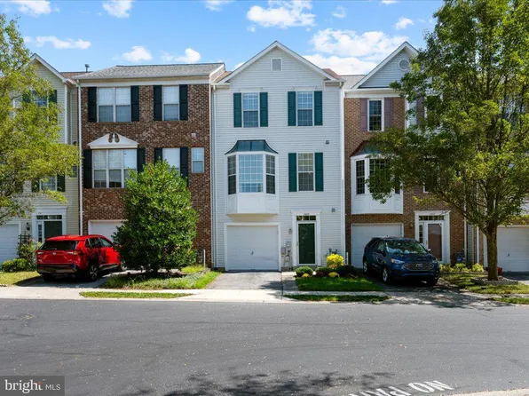 1405 Nassau Dr, Crofton, MD 21114