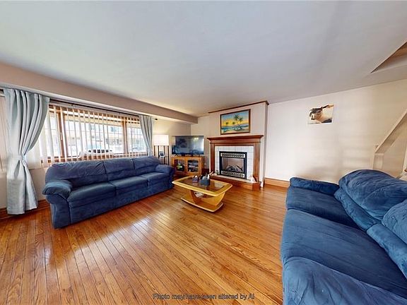 5th image of 36 Leo St #34