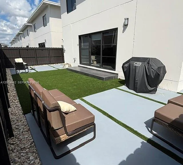 1314 NW 2nd Ln — Photo 4