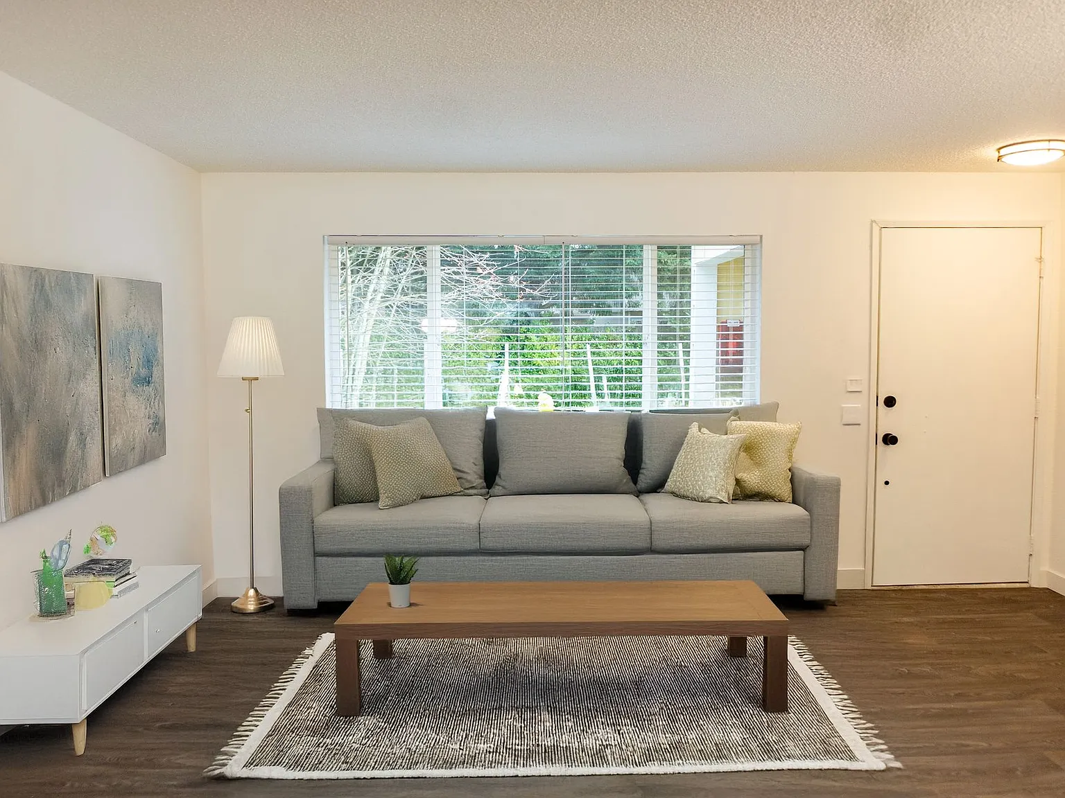 Cascade Terrace Apartments — Photo 2