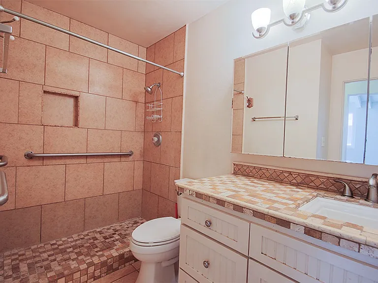 5542 Fernhill Cir — Photo 20