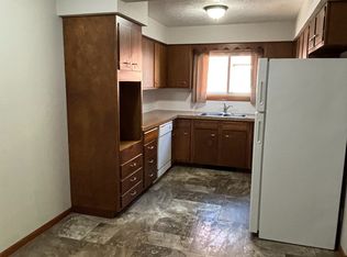 231 N 1st - S4, Seward, NE 68434