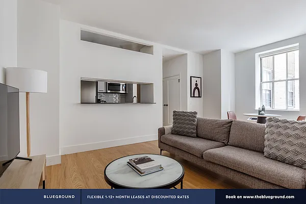 Rented by The Blueground | media 2