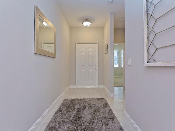5th image of 2741 Verona Ln