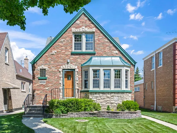 6950 W Barry Ave, Chicago, IL 60634