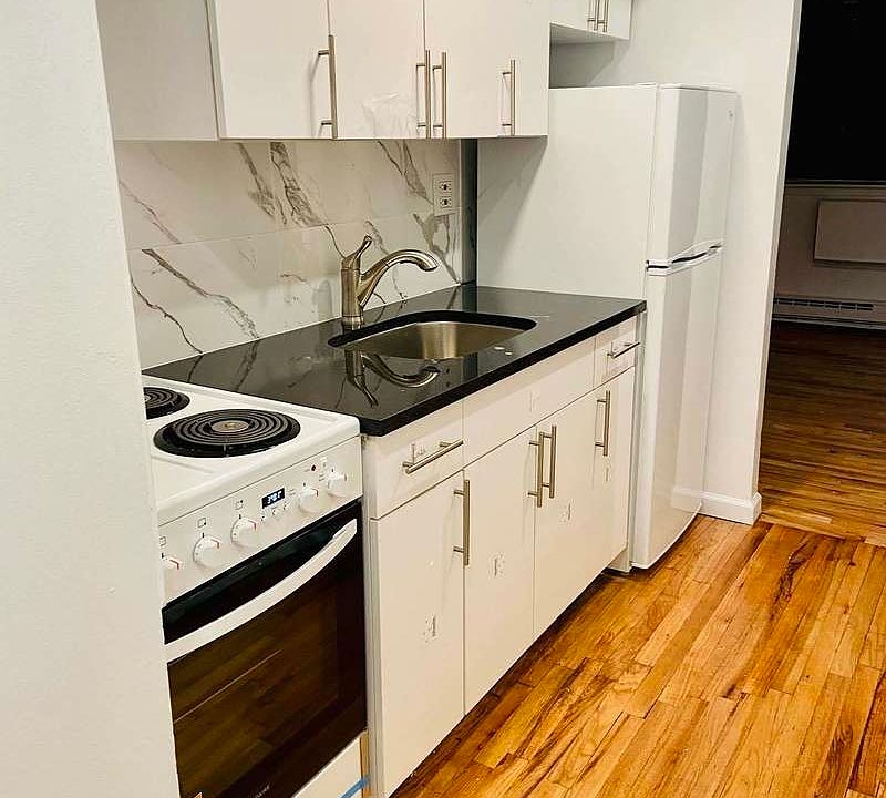 1st image of 12-10 Astoria Park S #3F