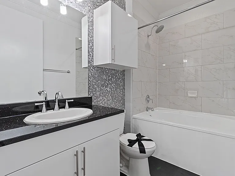 B1-Marina-Bathroom B1-Marina-Bathroom