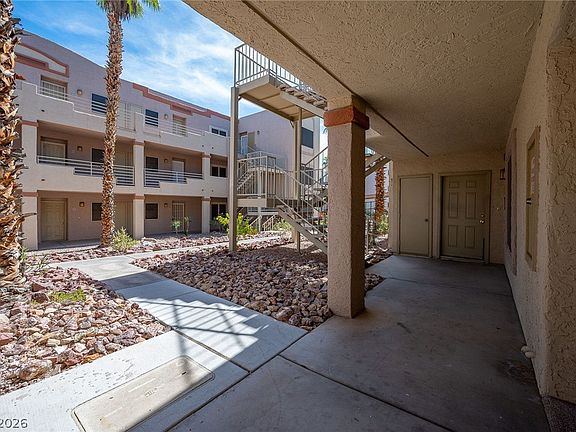 2nd image of 2076 Mesquite Ln APT 102