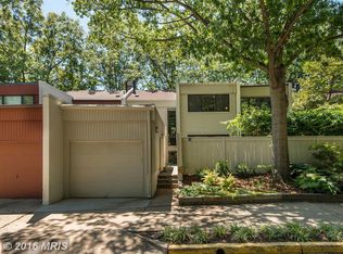 1620 Waters Edge Ln, Reston, VA 20190