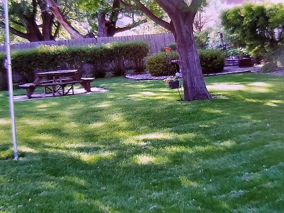 Backyard (double lot)