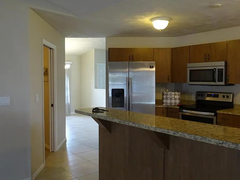 3002 SW 1st Ave — Photo 5