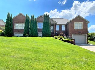 105 Kolsons Landing Dr, Somerset, KY
