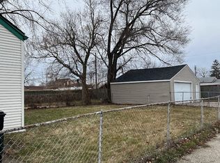 25397 Pearl St #2, Roseville, MI 48066